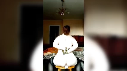 Из Софьи делают конечную блядь и подстилку