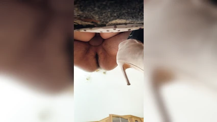 Трахаю в попу жену друга