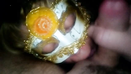 Саня вафлит сучку, а друг снимает